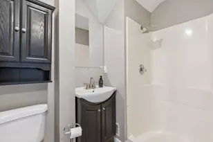 616 Brown St SW, Hutchinson, MN 55350 - Photo 18