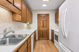 7730 Blaine Ave, Inver Grove Heights, MN 55076 - Photo 14