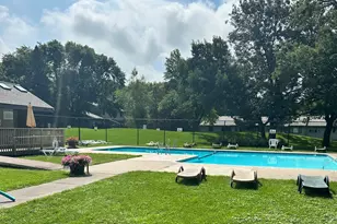 4371 Arden View Ct, Arden Hills, MN 55112 - Photo 10