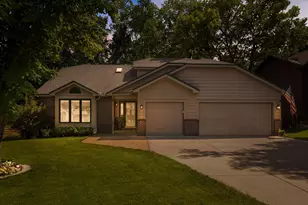 813 Springhill Dr, Burnsville, MN 55306 - Photo 1