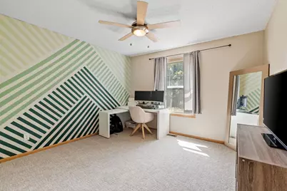 6121 32nd Avenue N, Crystal, MN 55422 - Photo 20