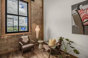 289 5th St E, Saint Paul, MN 55101 - Photo 8