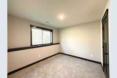 7833 Ava Trail, Inver Grove Heights, MN 55077 - Photo 12