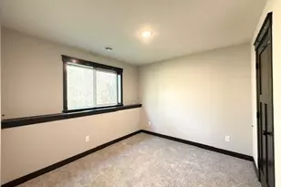 7833 Ava Trl, Inver Grove Heights, MN 55077 - Photo 12