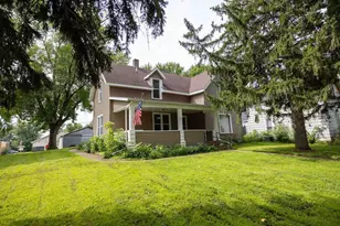 105 Park Ave NW, Elysian, MN 56028 - Photo 1