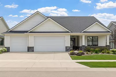 2732 Bentley Drive SW, Rochester, MN 55902 - Photo 2