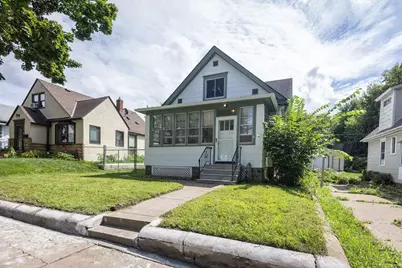 978 Geranium Avenue E, Saint Paul, MN 55106 - Photo 1