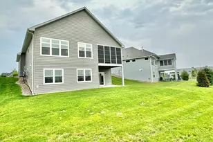 10971 38th Ct N, Lake Elmo, MN 55042 - Photo 32