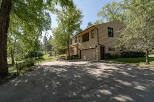 1103 Skyline Dr SW, Rochester, MN 55902 - Photo 4