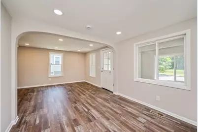 1747 York Avenue, Saint Paul, MN 55106 - Photo 2