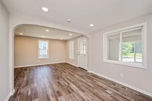 1747 York Ave, Saint Paul, MN 55106 - Photo 2