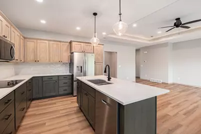 717 Tallgrass Circle, Luverne, MN 56156 - Photo 10