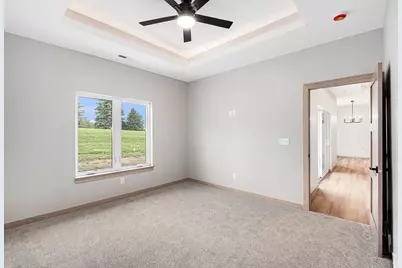 717 Tallgrass Circle, Luverne, MN 56156 - Photo 14