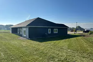 717 Tallgrass Cir, Luverne, MN 56156 - Photo 26