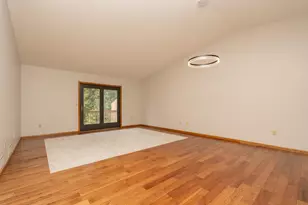 1813 6th Ave W, Shakopee, MN 55379 - Photo 4