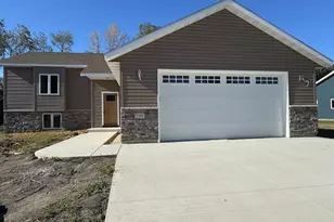 1310 SE Greenleaf Rd, Owatonna, MN 55060 - Photo 1