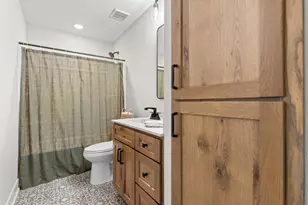 1130 Griffin Ave, Mahtomedi, MN 55115 - Photo 22