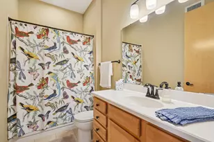 240 Spring St, Saint Paul, MN 55102 - Photo 8