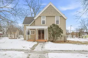 102 N 4th St, River Falls, WI 54022 - Photo 1