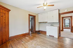 102 N 4th St, River Falls, WI 54022 - Photo 32