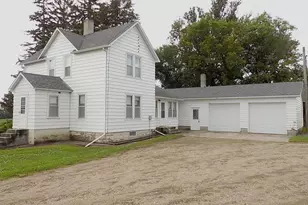 21599 170th St, Sleepy Eye, MN 56085 - Photo 8