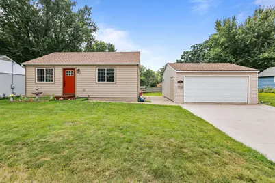 611 Stillwater Road, Willernie, MN 55090 - Photo 1