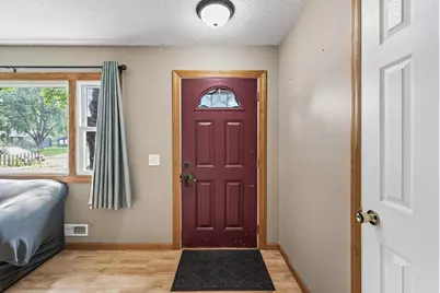 8209 11th Avenue S, Bloomington, MN 55420 - Photo 4