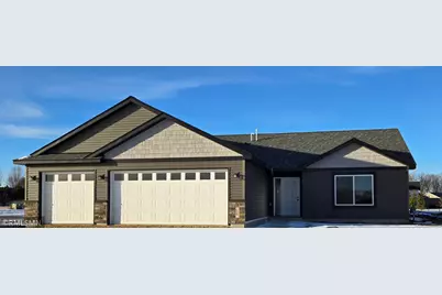 658 Daisy Court, Lake Crystal, MN 56055 - Photo 1