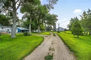 87192 510th St, Buffalo Lake, MN 55314 - Photo 2