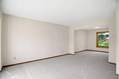 1053 Kettle Creek Road, Eagan, MN 55123 - Photo 8