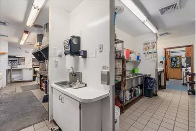 1230 N Knowles Avenue, New Richmond, WI 54017 - Photo 16