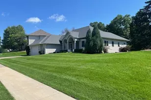 7693 S Bay Dr, Bloomington, MN 55438 - Photo 1