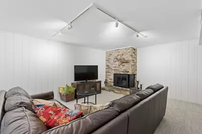 4645 Eastwood Road, Minnetonka, MN 55345 - Photo 32