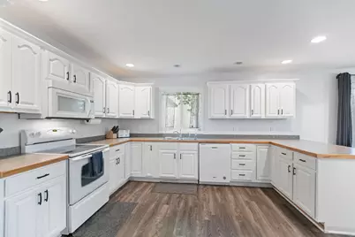 3102 8th Avenue NW, Faribault, MN 55021 - Photo 8