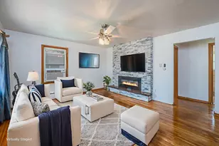 320 S Waterville Ave, Le Center, MN 56057 - Photo 2