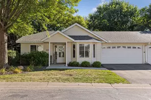 620 Dew Drop Cir, Center City, MN 55012 - Photo 1