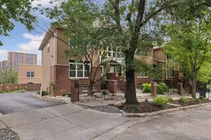 226 Ridgewood Ave, Minneapolis, MN 55403 - Photo 1