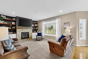 1882 Kerry Dr NE, Rochester, MN 55906 - Photo 8