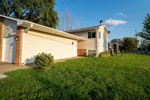 5821 84 1/2 Ave N, Brooklyn Park, MN 55443 - Photo 1