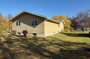 306 6th St W, Ada, MN 56510 - Photo 2