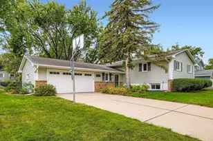 10105 39th Ave N, Plymouth, MN 55441 - Photo 1