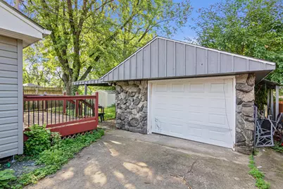 6607 46th Place N, Crystal, MN 55428 - Photo 10