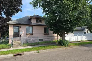 1076 Hatch Ave, Saint Paul, MN 55103 - Photo 1