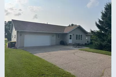 308 SW Quince St, New London, MN 56273 - Photo 1