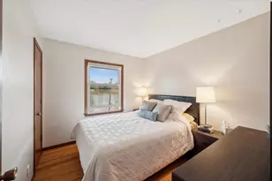 8213 Quinn Rd, Bloomington, MN 55437 - Photo 16