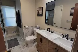 8213 Quinn Rd, Bloomington, MN 55437 - Photo 6