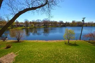 8213 Quinn Rd, Bloomington, MN 55437 - Photo 22