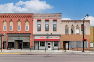 205 S Main St, Le Sueur, MN 56058 - Photo 1