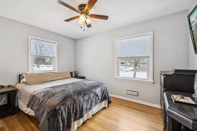 10408 Upton Avenue S, Bloomington, MN 55431 - Photo 18