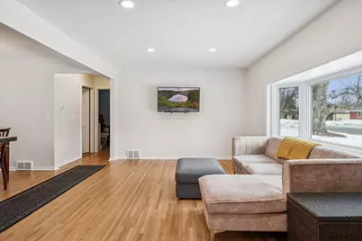 10408 Upton Avenue S, Bloomington, MN 55431 - Photo 6